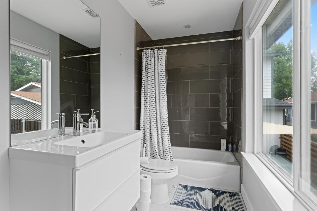 Detached 1 Bed 1 Bath In-Law Suite 3 Miles From Downtown! Austin Bagian luar foto